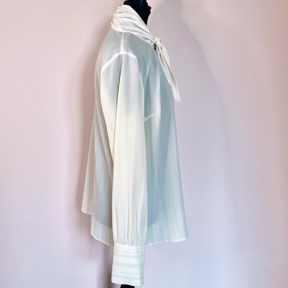 NM Neiman Marcus Blouse - Picture 2 of 13